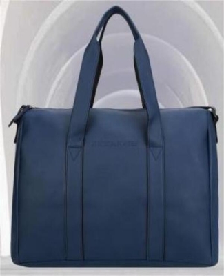 Hugo Duffle- Blue